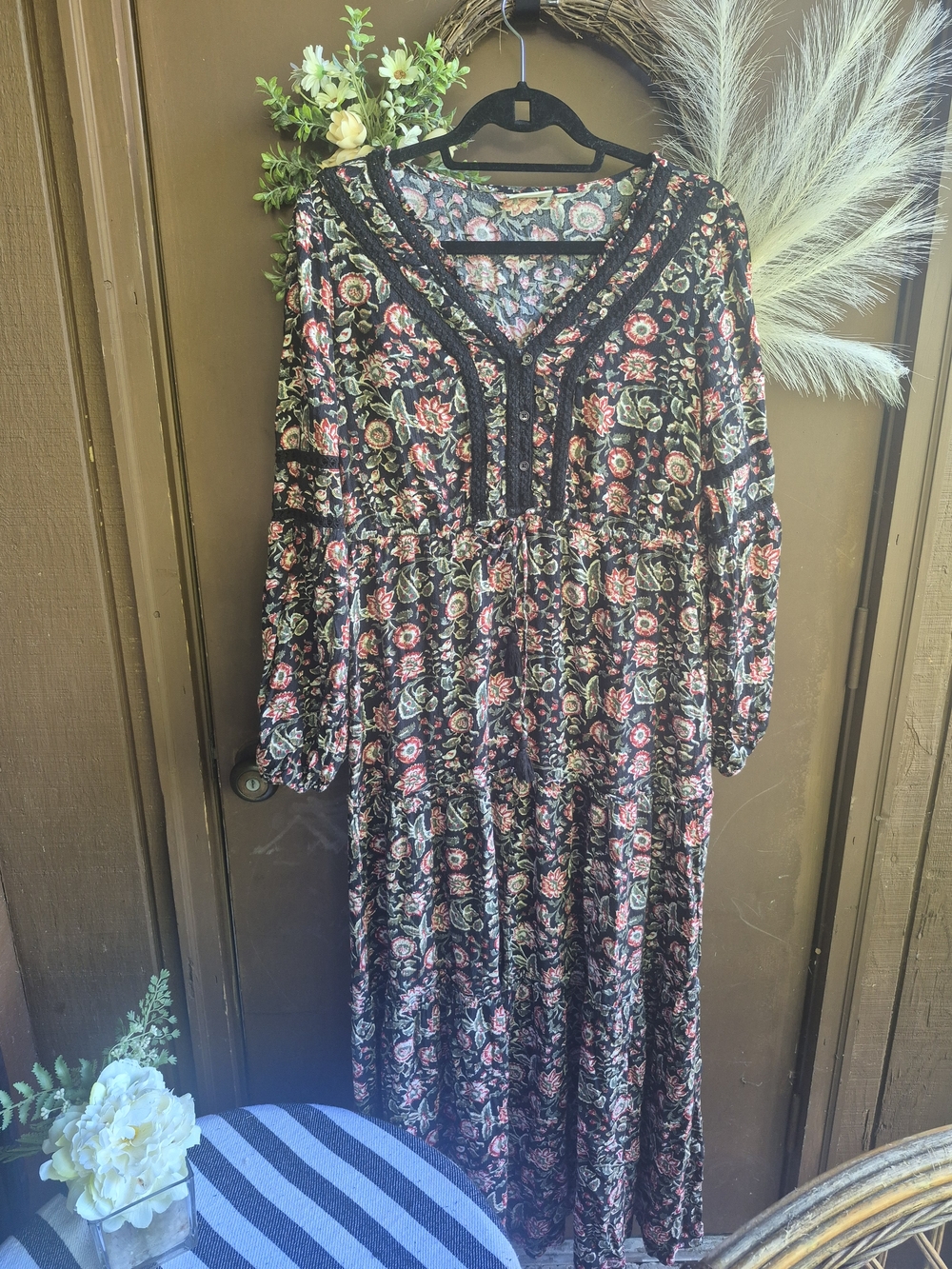 Wonderly Black Floral V-Neck Maxi Dress with Rose and Cream Blooms